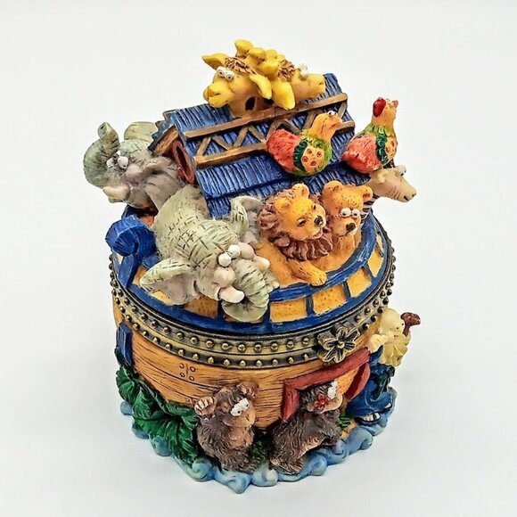 Noah's Ark Hinged Trinket Box - Picture 5 of 7
